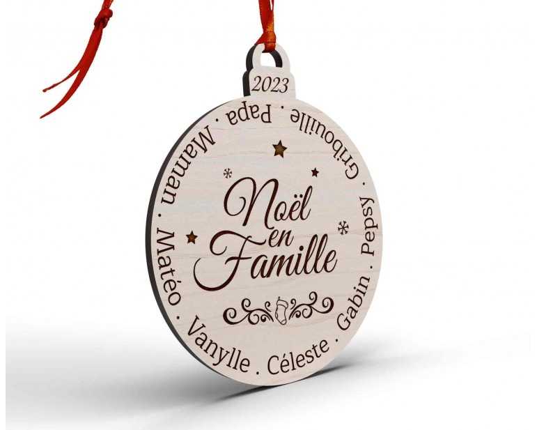 Boule de Noël en bois personnalisée, famille, prénoms, Noël en famille