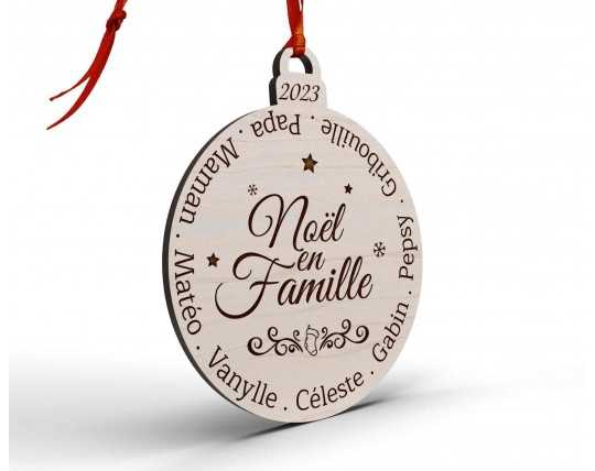Boule de Noël en bois personnalisée, famille, prénoms, Noël en famille
