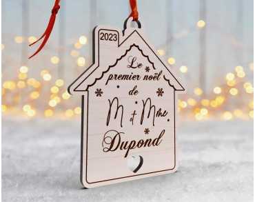 Boule de Noël en bois personnalisée maison de Noël monsieur et madame