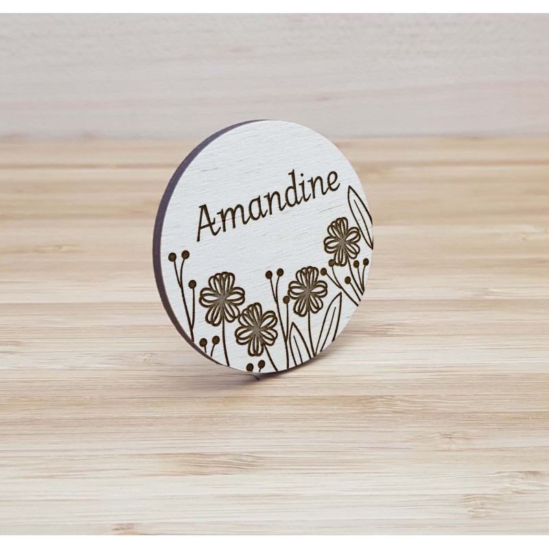 Badge en bois prénom personnalisé, champêtre, floral, végétal