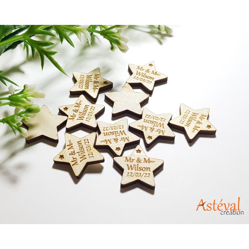 Décorations de table confettis étoiles en bois personnalisées