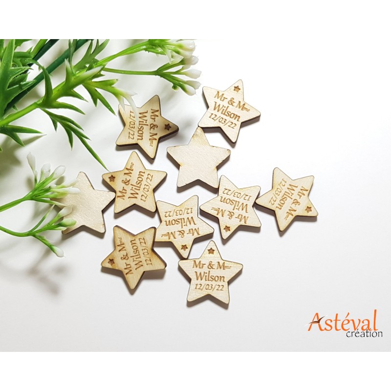 Décorations de table confettis étoiles en bois personnalisées