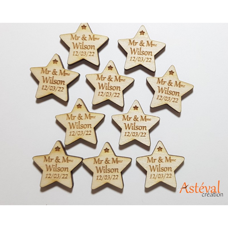 Décorations de table confettis étoiles en bois personnalisées