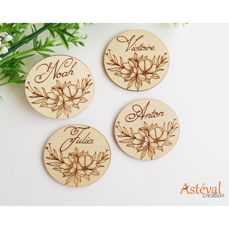 Marque place floral champêtre en bois personnalisé