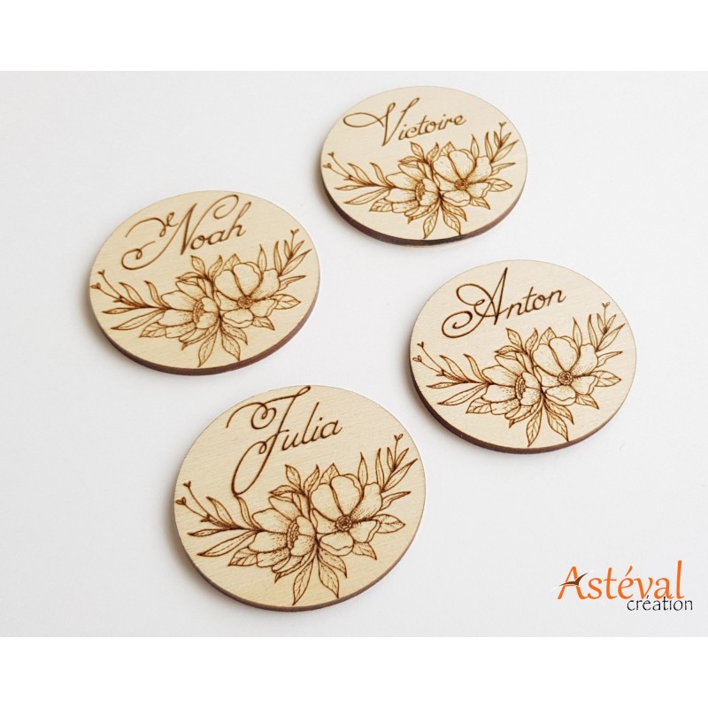 Marque place floral champêtre en bois personnalisé