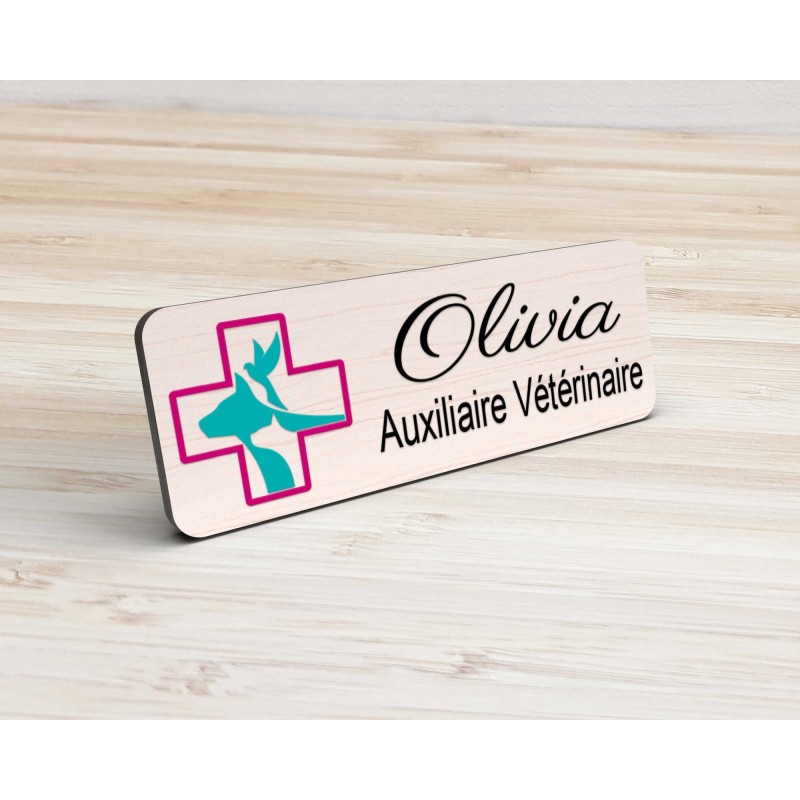 Badge vétérinaire en bois personnalisé logo chien chat oiseau croix coloré