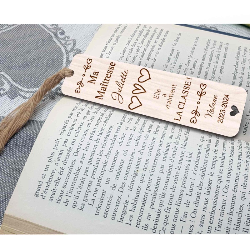 Marque page en bois personnalisable Maîtresse Maitre cadeau noël sapin