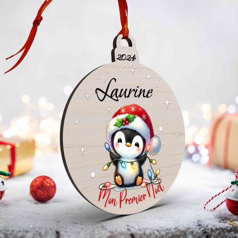 Boule de Noël en Bois Personnalisée avec pingouin guirlande colorée Mon Premier Noël