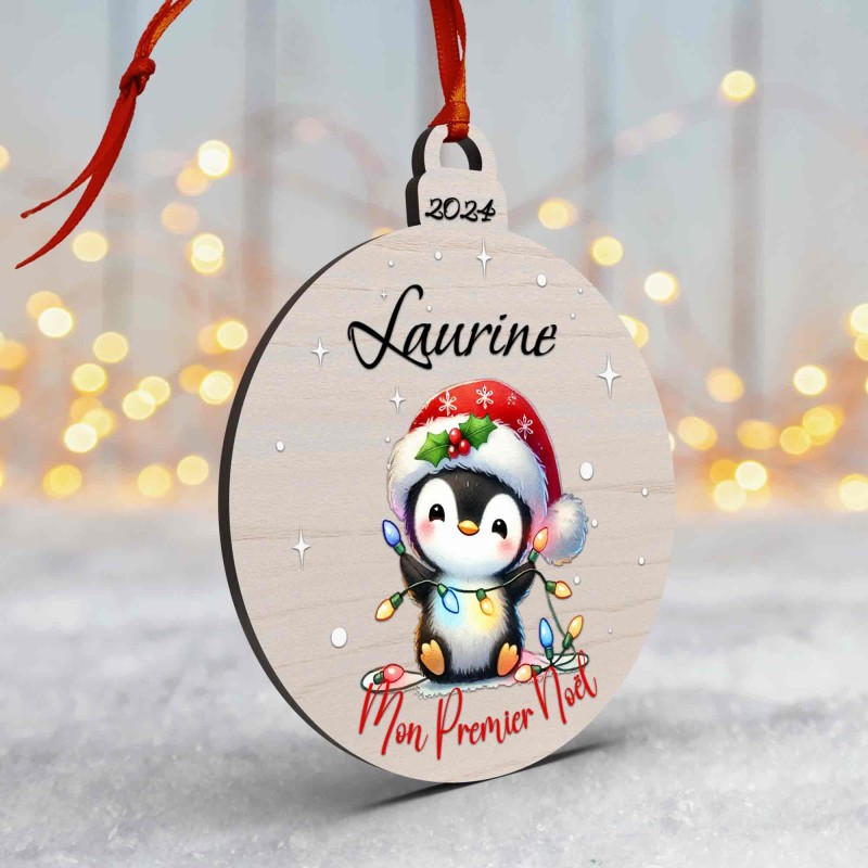 Boule de Noël en Bois Personnalisée avec pingouin guirlande colorée Mon Premier Noël