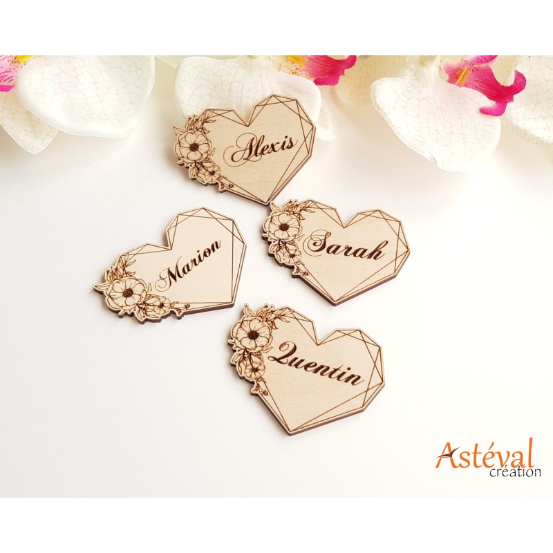 Marque place cœur floral - champêtre en bois personnalisé