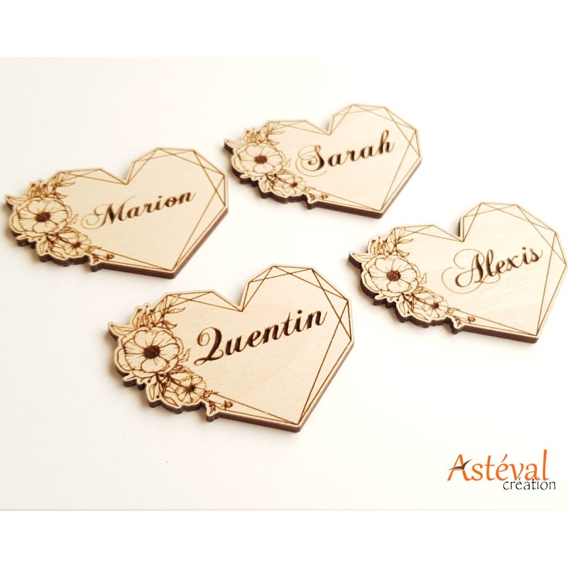 Marque place cœur floral - champêtre en bois personnalisé