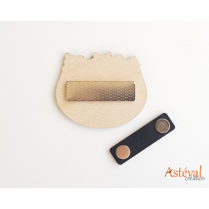 Badge en bois personnalisé bande de chat vétérinaire animateur aide soignante ou autre