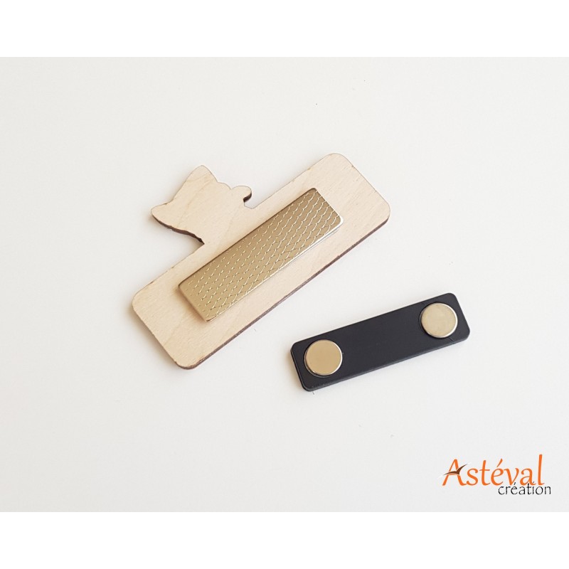 Badge en bois personnalisé chat funny vétérinaire animateur ou autre