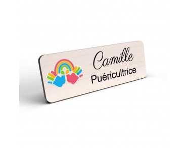 Badge puéricultrice personnalisé Petite enfance couleur