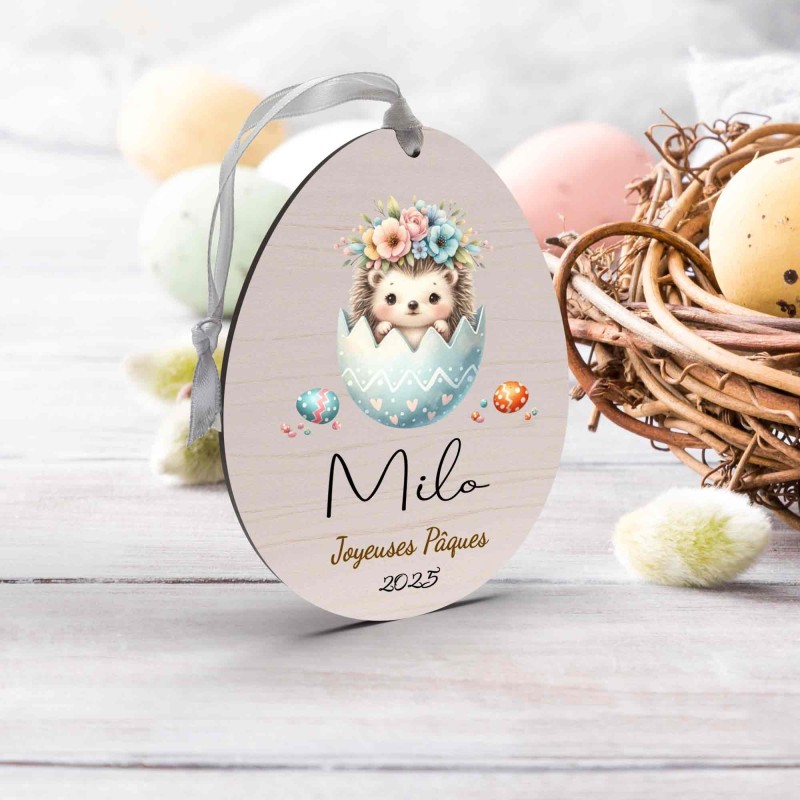 Œuf de Pâques Personnalisé avec hérisson, Décoration en Bois, Prénom et Année, Cadeau Souvenir Unique pour Enfant et Famille