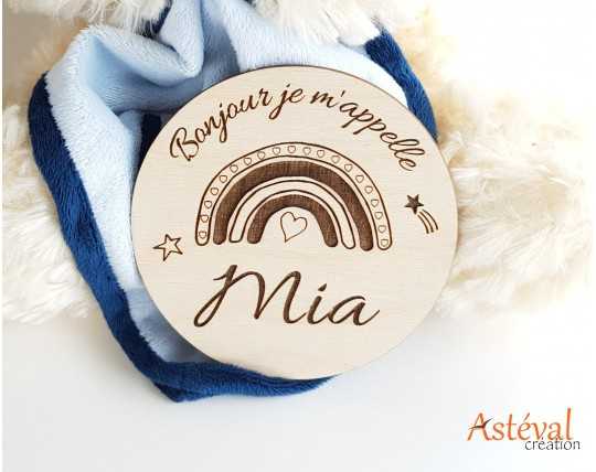 Annonce naissance bébé en bois arc en ciel