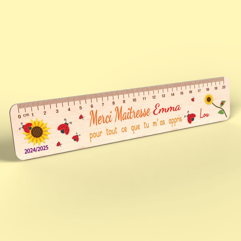 Règle en Bois Personnalisée – Cadeau Unique pour Maîtresse, Maître, ATSEM