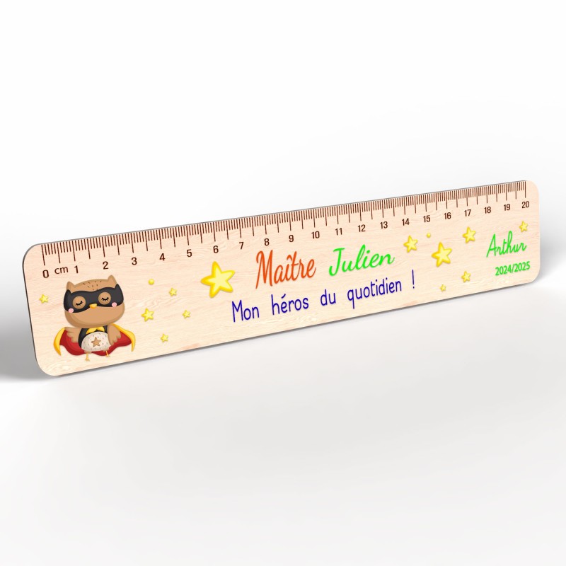 Règle en Bois Personnalisée – Cadeau Unique pour Maîtresse, Maître, ATSEM