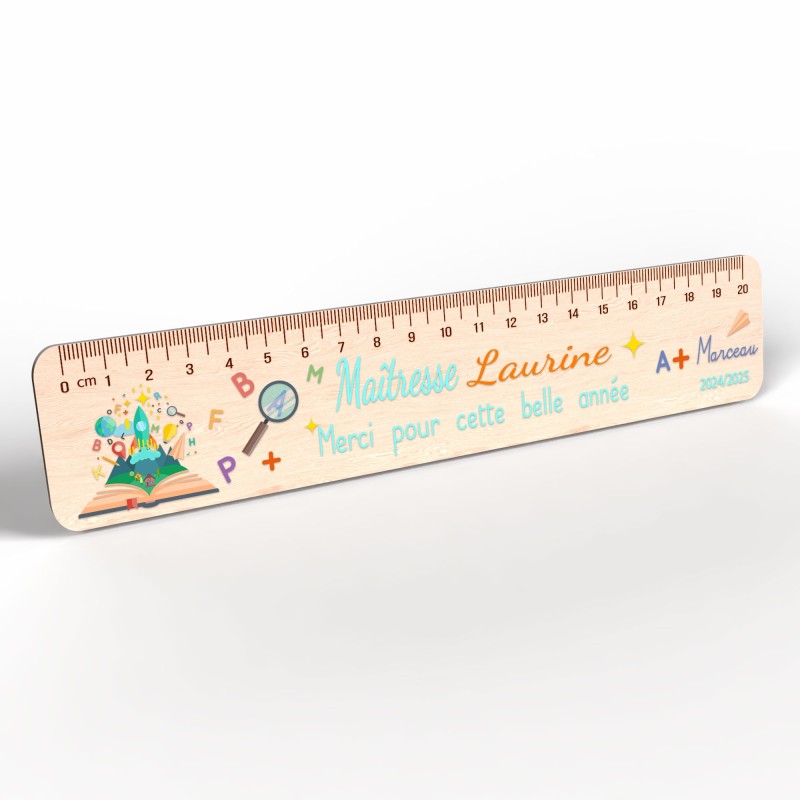 Règle en Bois Personnalisée – Cadeau Unique pour Maîtresse, Maître, ATSEM