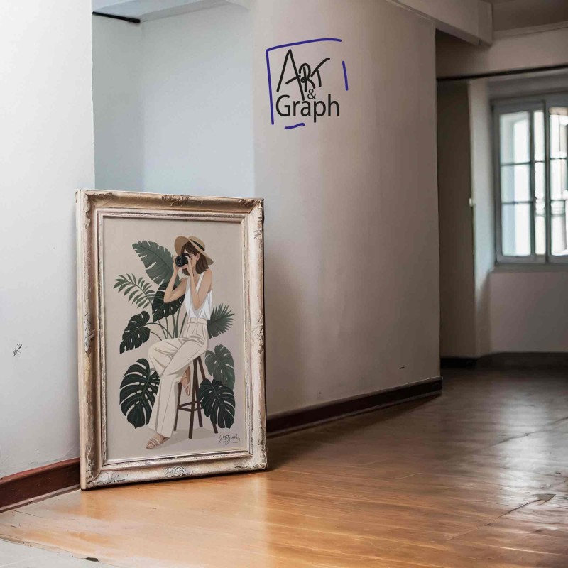 Affiche Numérique Minimaliste Femme Photographe - Illustration Moderne avec Feuilles Tropicales pour Décoration Murale Télécharg