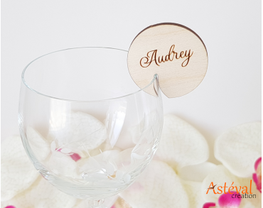 Marque verre, marque place bois personnalisé rond - Mariage, Baptême, ou Anniversaire - Décoration de table