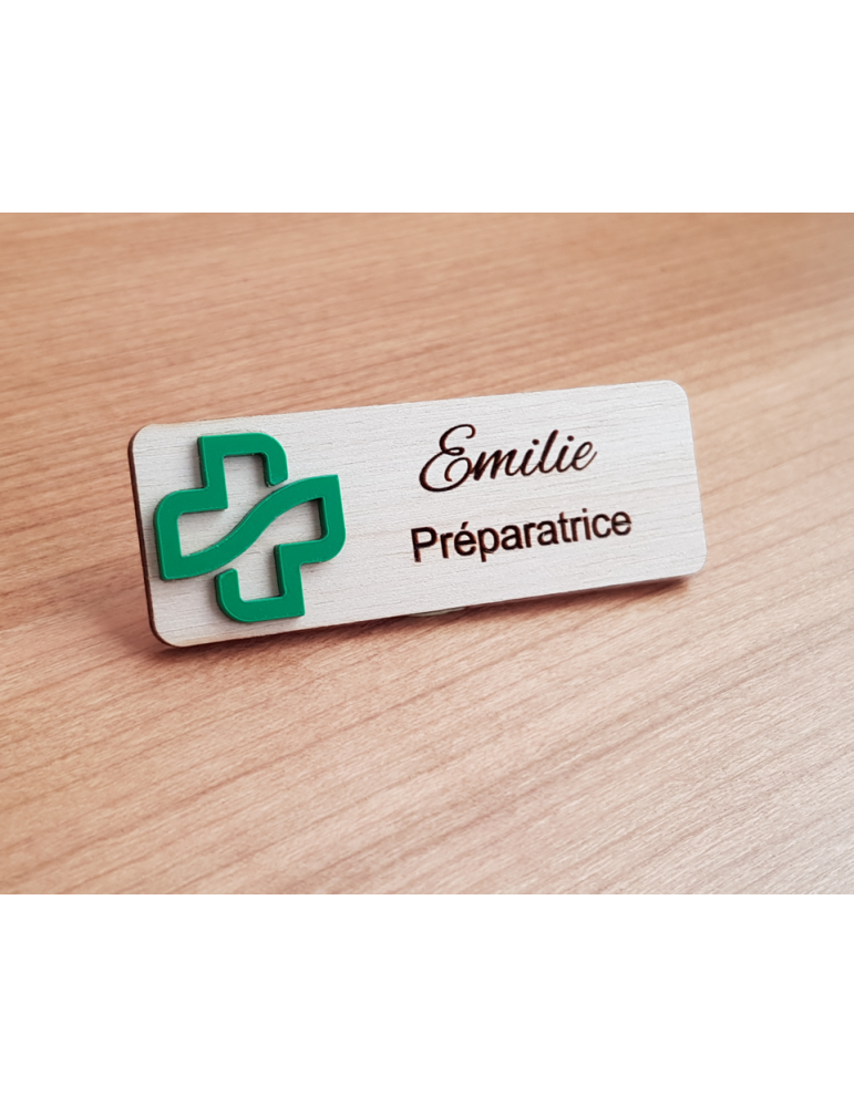 Badge en bois pharmacie personnalisé croix verte acrylique préparatrice élève préparateur docteur en pharmacie pharmacien