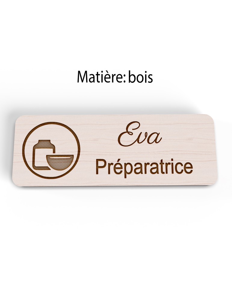 Badge personnalisé préparatrice, motif pharmacie et préparation, version bois vue à plat