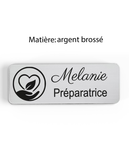 Badge personnalisé préparatrice, motif pharmacie et préparation, finition argent brossé