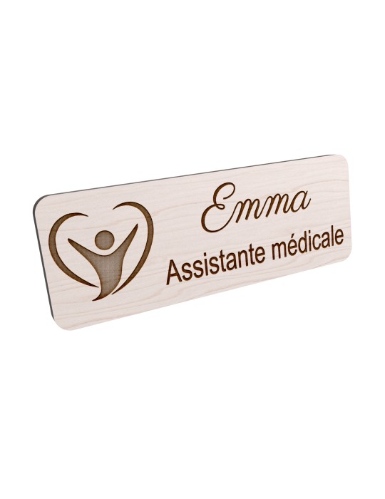 Badge personnalisé assistante médicale, motif accueil et santé, vue en biais