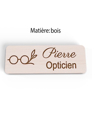 Badge personnalisé opticien, motif optique et lunetterie, vue en biais 2