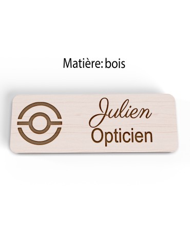 Badge personnalisé opticien, motif optique et lunetterie, vue en biais 2