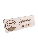 Badge personnalisé lunetier, motif optique et lunetterie, vue en biais