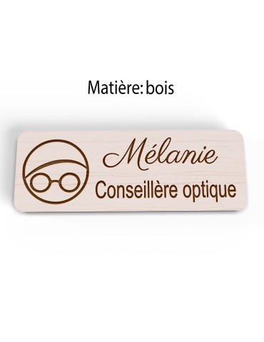 Badge personnalisé conseillère optique, motif optique et lunetterie, vue en biais 2