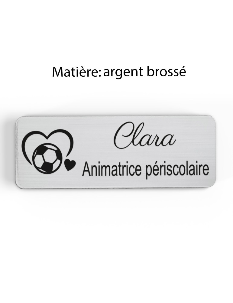 Badge personnalisé animatrice périscolaire, motif animation et activités pour enfants, finition argent brossé