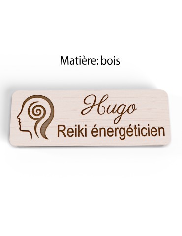 Badge personnalisé reiki énergéticien, motif énergie et bien-être, vue en biais 2