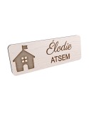 Badge personnalisé atsem, motif école maternelle et petite enfance, vue en biais