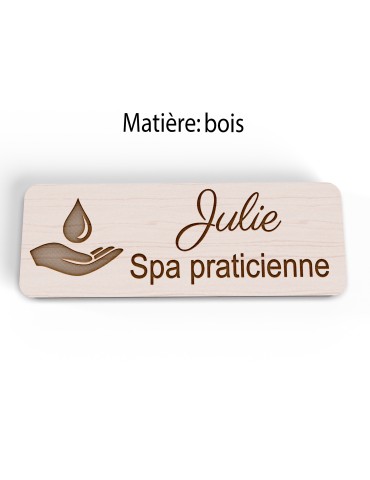 Badge personnalisé spa praticienne, motif spa et détente, vue en biais 2