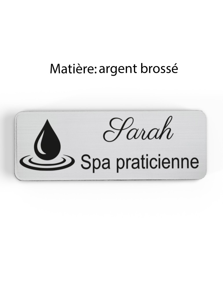 Badge personnalisé spa praticienne, motif spa et détente, finition argent brossé