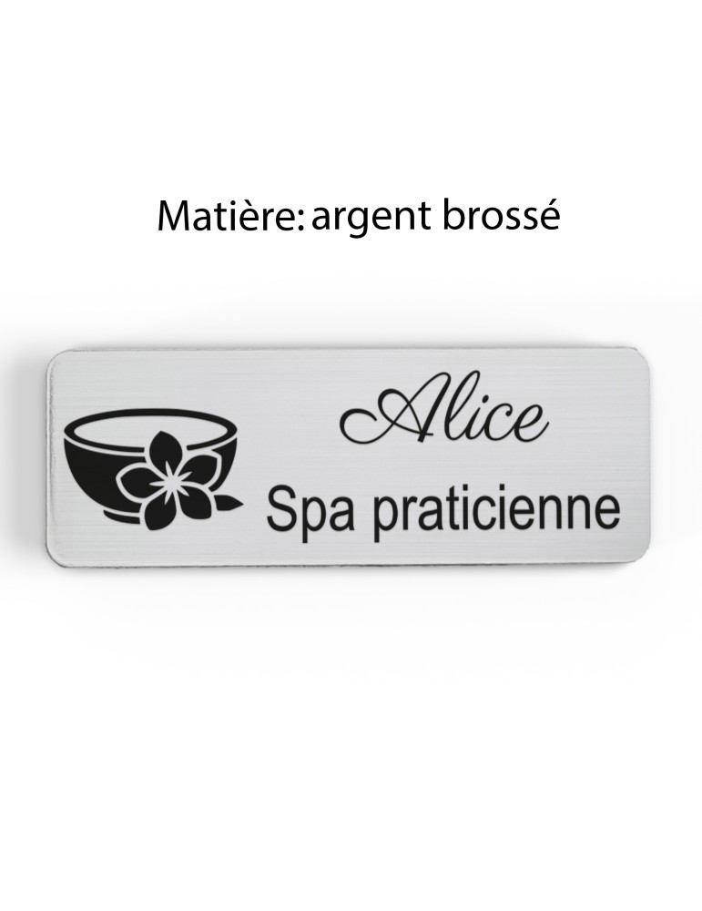 Badge personnalisé spa praticienne, motif spa et détente, finition argent brossé