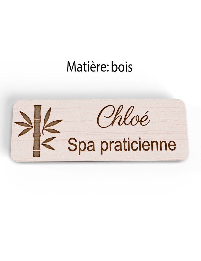 Badge personnalisé spa praticienne, motif spa et détente, version bois vue à plat