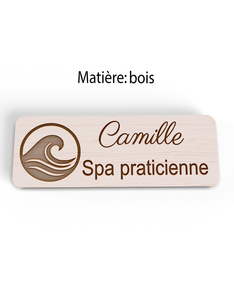 Badge personnalisé spa praticienne, motif spa et détente, version bois vue à plat