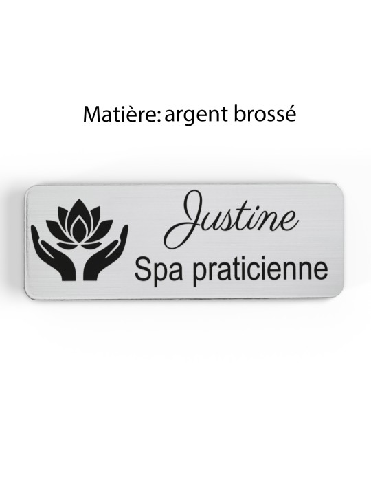 Badge personnalisé spa praticienne, motif spa et détente, finition argent brossé