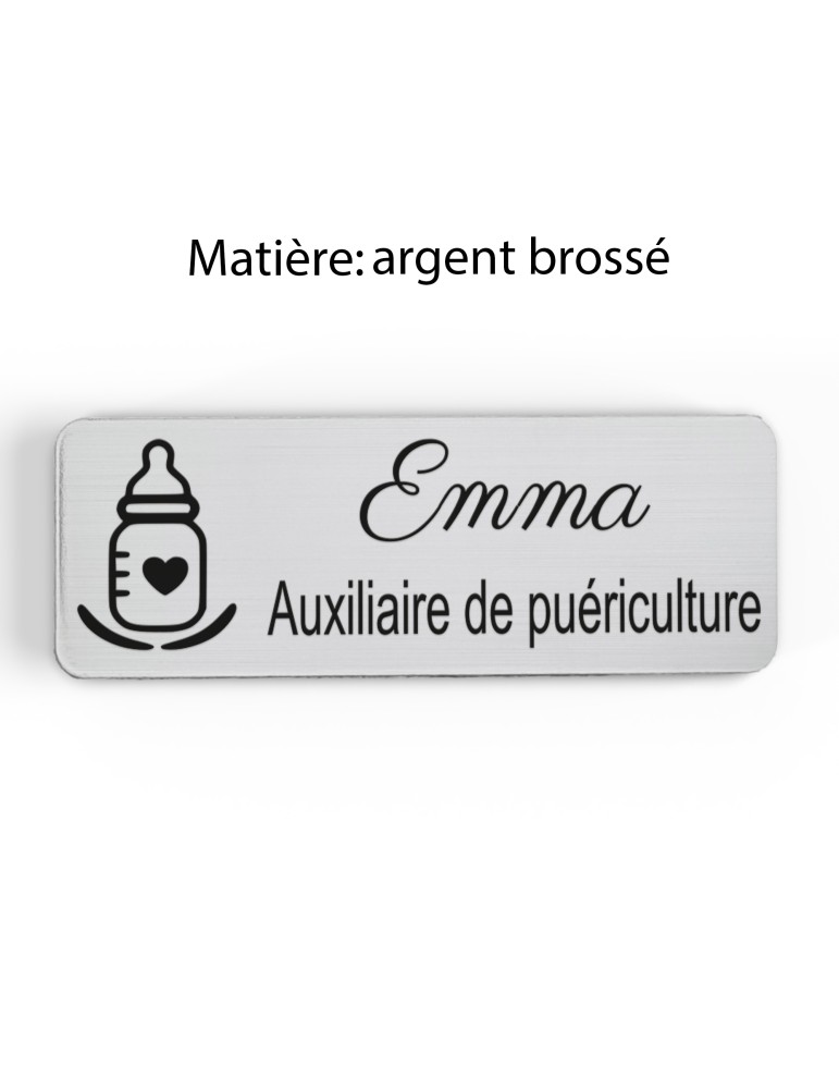 Badge personnalisé auxiliaire de puériculture, motif bébé et soins de puériculture, finition argent brossé