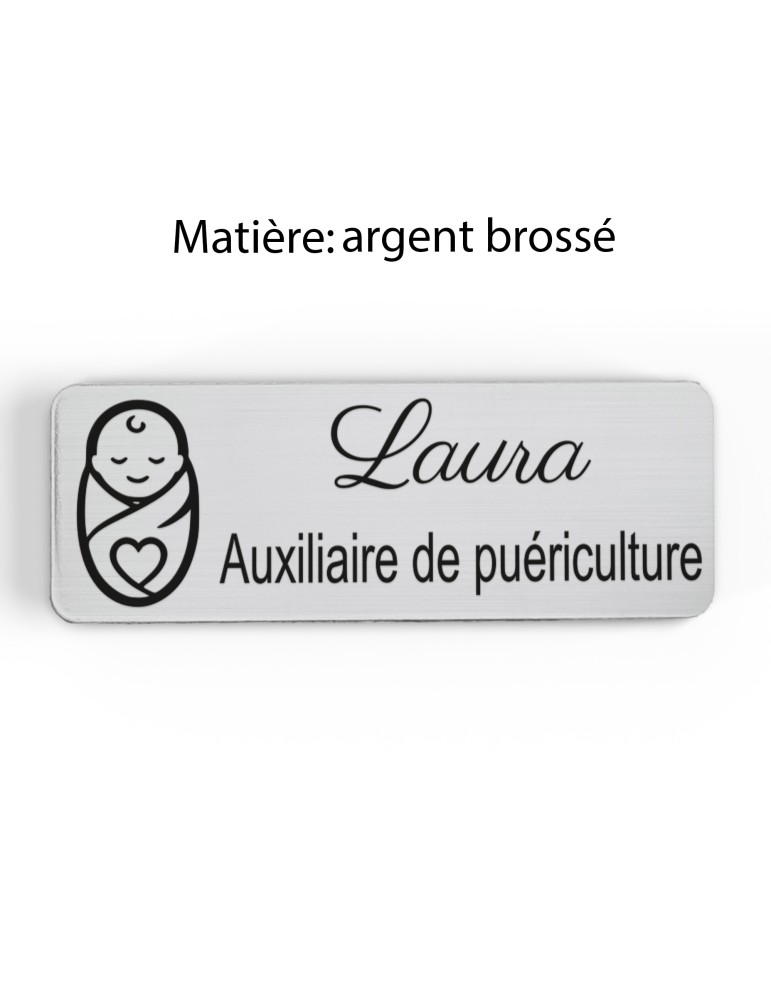 Badge personnalisé auxiliaire de puériculture, motif bébé et soins de puériculture, finition argent brossé