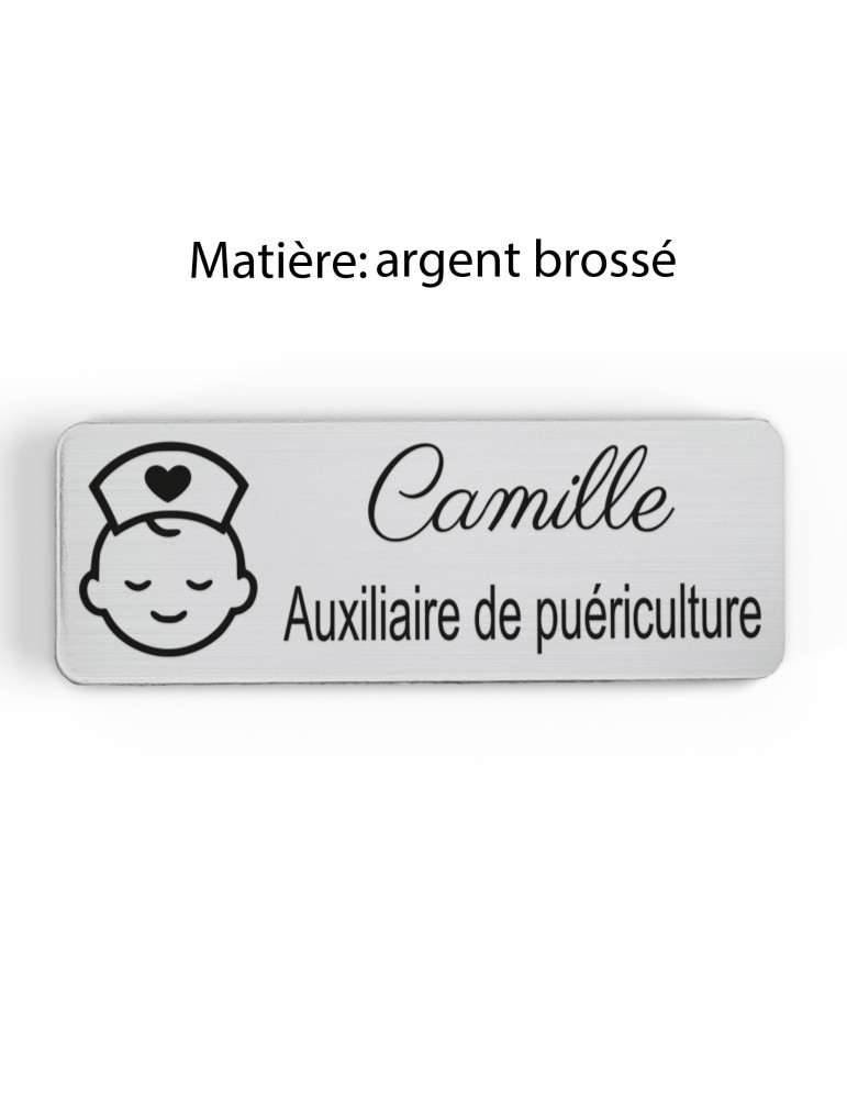 Badge personnalisé auxiliaire de puériculture, motif bébé et soins de puériculture, finition argent brossé
