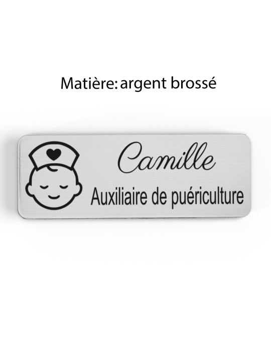 Badge personnalisé auxiliaire de puériculture, motif bébé et soins de puériculture, finition argent brossé