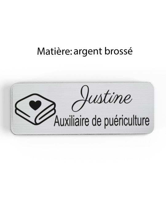 Badge personnalisé auxiliaire de puériculture, motif bébé et soins de puériculture, finition argent brossé