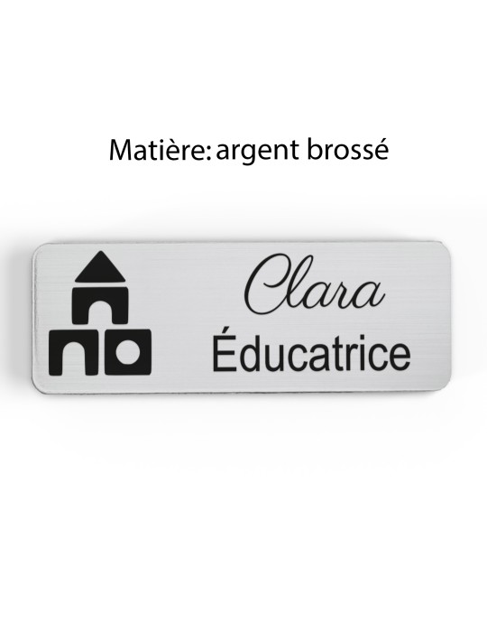 Badge personnalisé éducatrice, motif éducation et développement de l'enfant, finition argent brossé