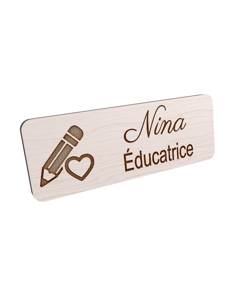 Badge personnalisé éducatrice, motif éducation et développement de l'enfant, vue en biais