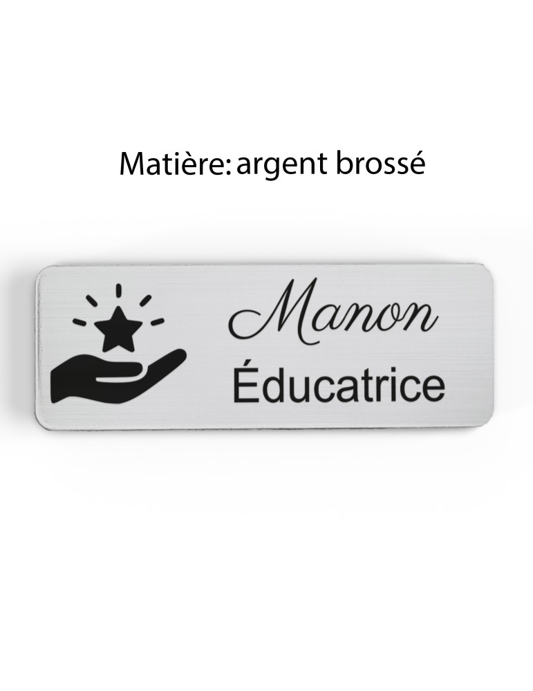 Badge personnalisé éducatrice, motif éducation et développement de l'enfant, finition argent brossé